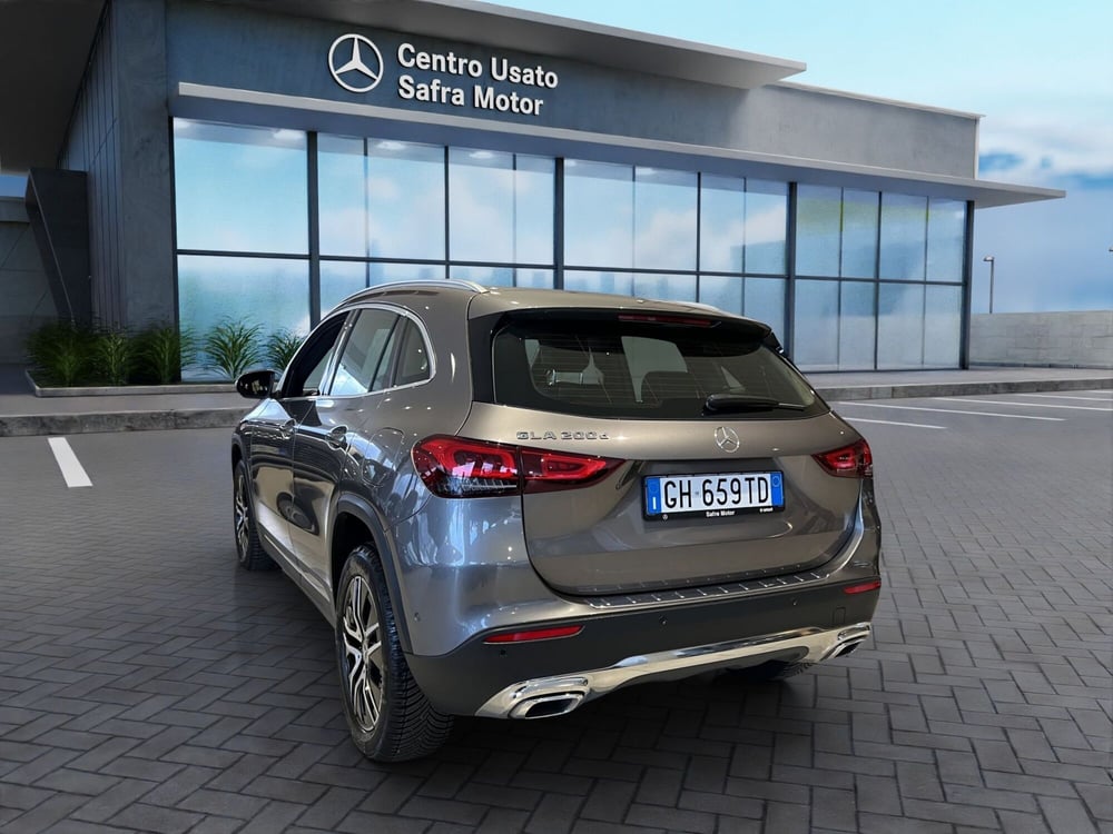 Mercedes-Benz GLA SUV usata a Cosenza (4)