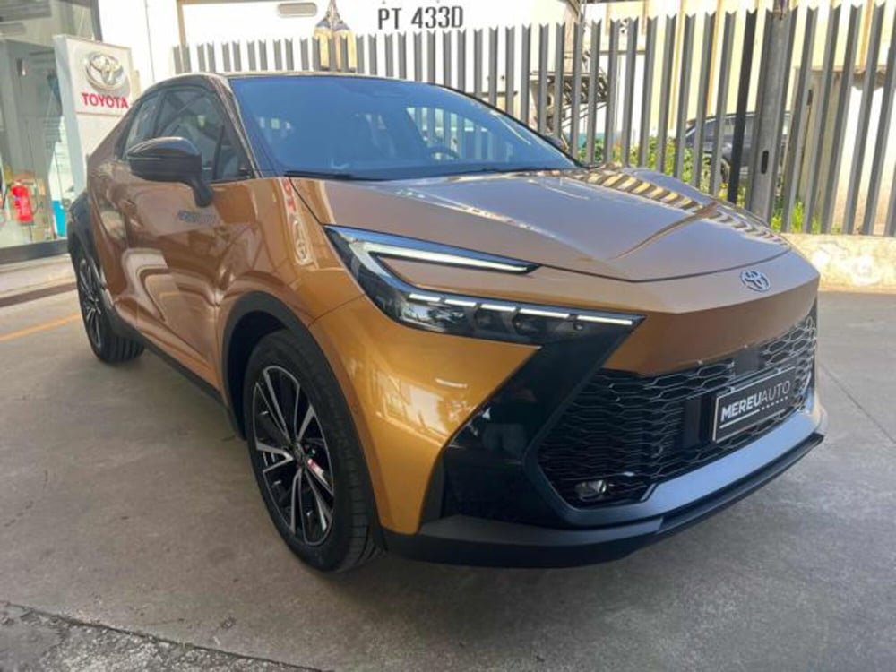 Toyota Toyota C-HR usata a Sassari (3)