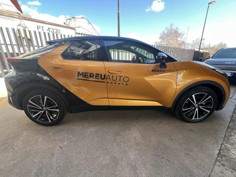 Toyota Toyota C-HR usata a Sassari (5)