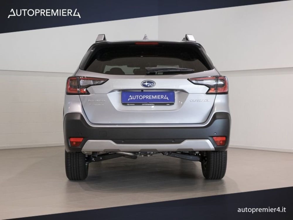 Subaru Outback nuova a Como (8)