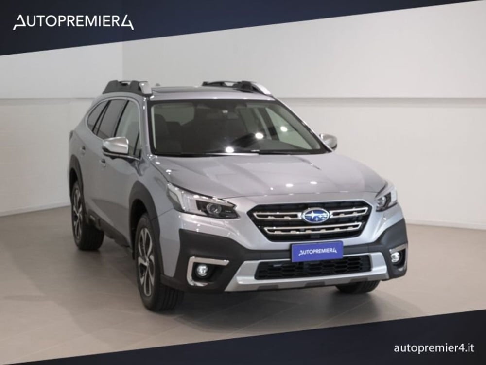 Subaru Outback nuova a Como (3)