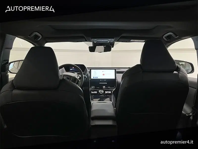Subaru Solterra nuova a Como (13)