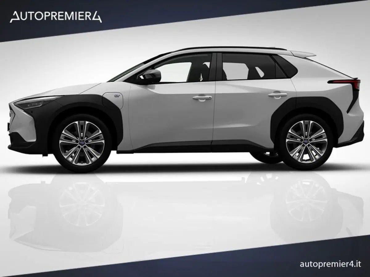 Subaru Solterra nuova a Como (3)