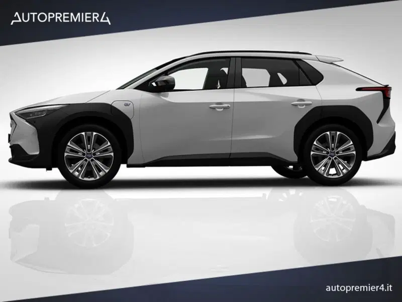 Subaru Solterra nuova a Como (3)