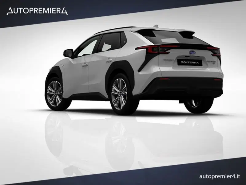 Subaru Solterra nuova a Como (4)