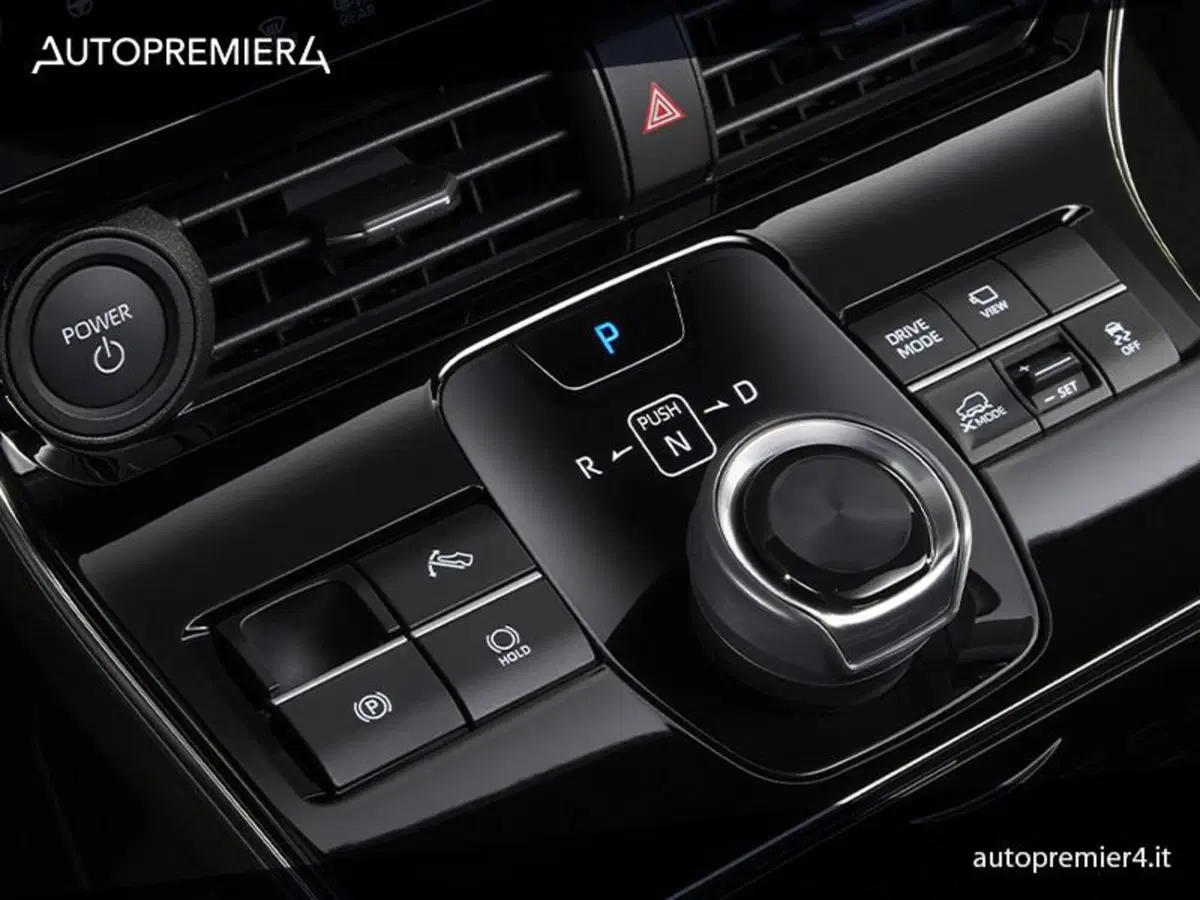 Subaru Solterra nuova a Como (7)