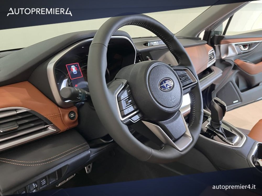 Subaru Outback nuova a Como (14)