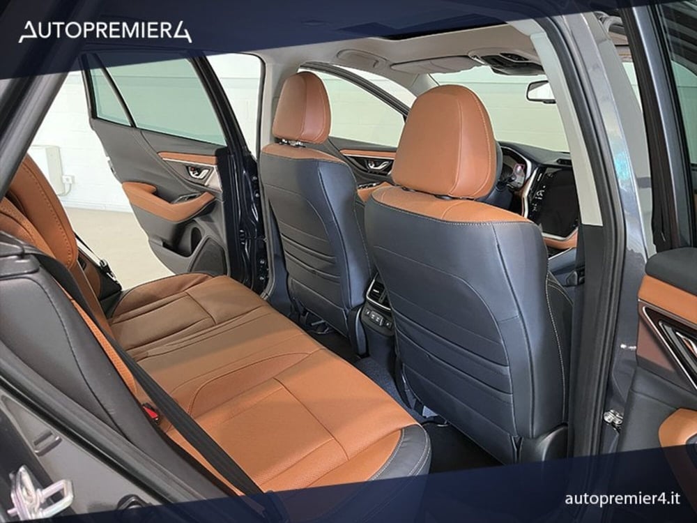 Subaru Outback nuova a Como (19)