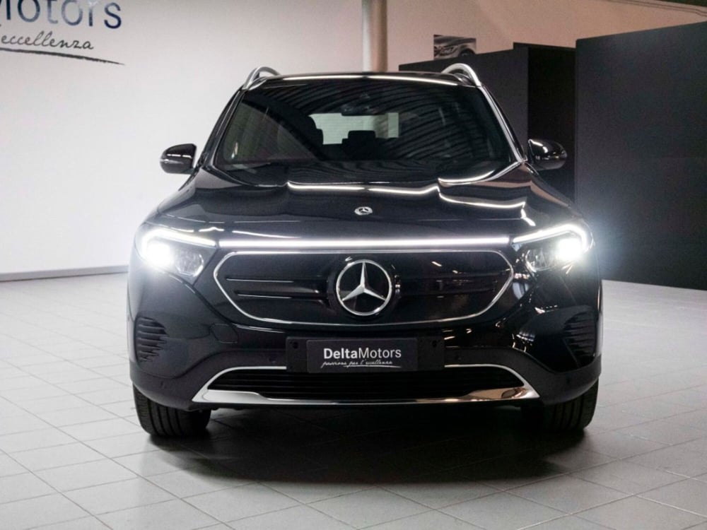 Mercedes-Benz EQB nuova a Ancona (2)