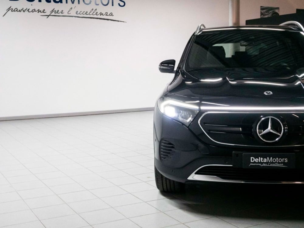 Mercedes-Benz EQB nuova a Ancona (3)