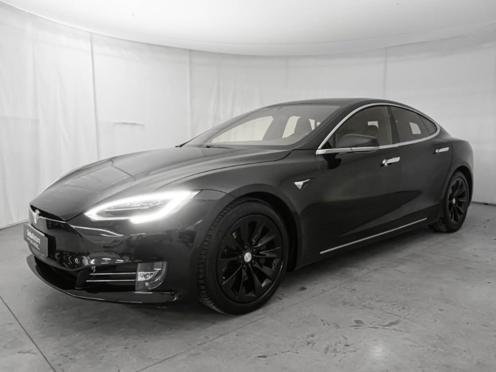 Tesla Model S usata a Macerata