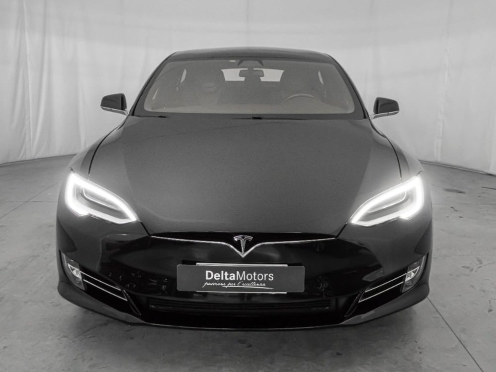 Tesla Model S usata a Macerata (3)