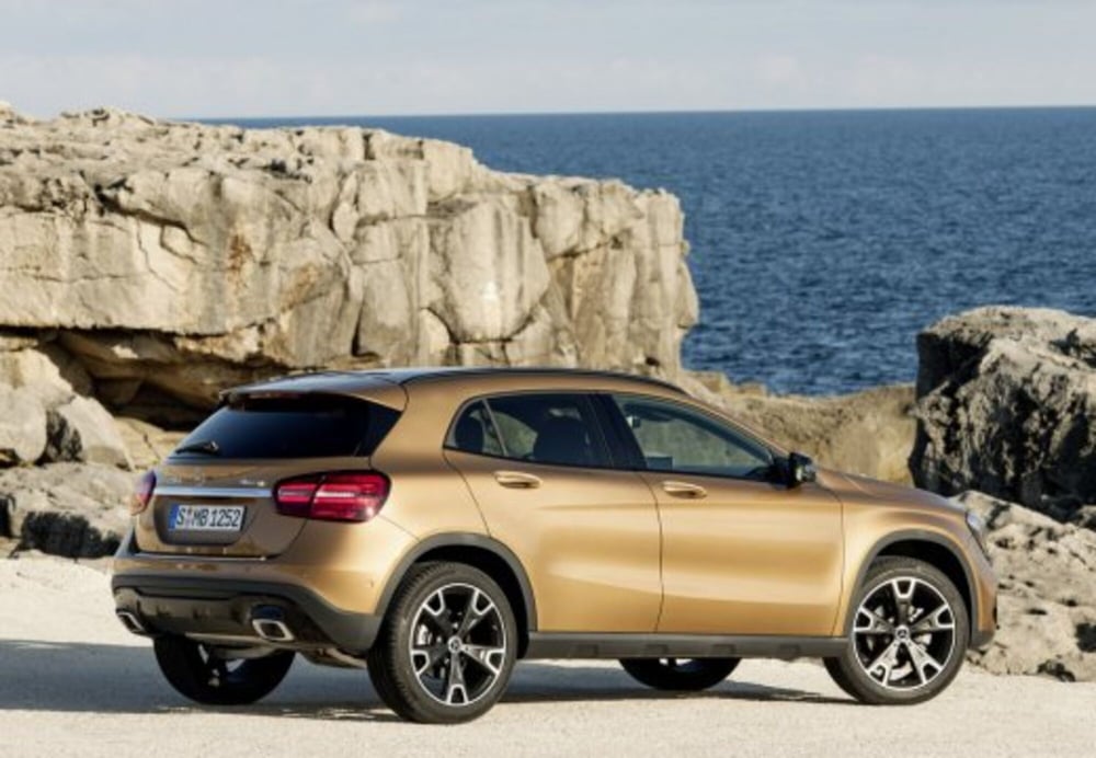 Mercedes-Benz GLA SUV usata a Ancona (10)