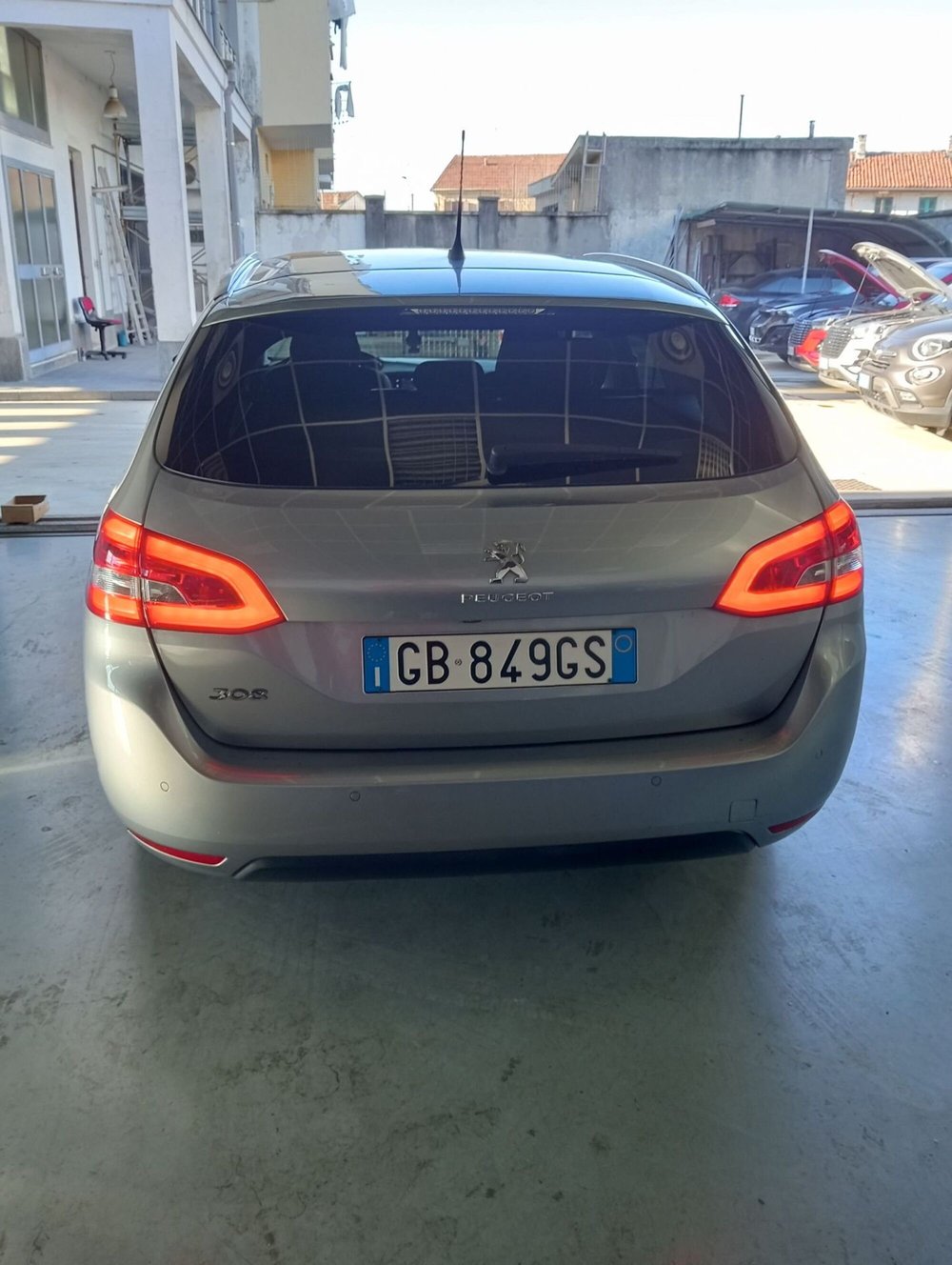 Peugeot 308 SW usata a Torino (9)