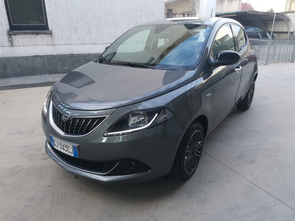 Lancia Ypsilon usata a Torino (4)