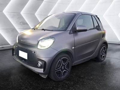 smart Fortwo Cabrio EQ cabrio Ushua&iuml;a  del 2021 usata a Salerno