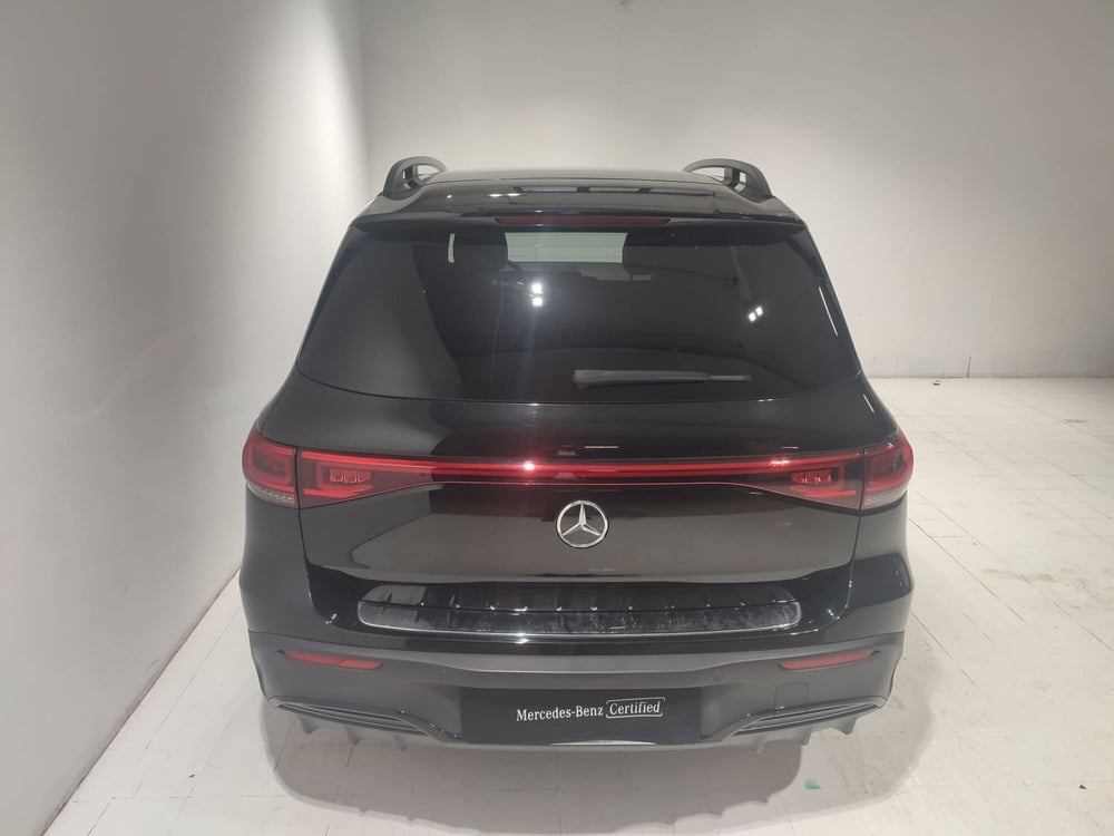 Mercedes-Benz EQB usata a Napoli (4)