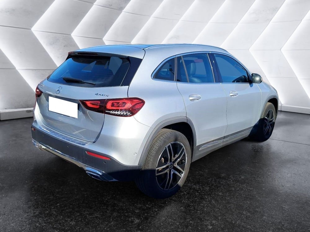 Mercedes-Benz GLA SUV usata a Salerno (6)