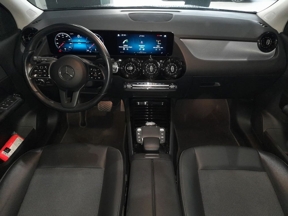 Mercedes-Benz GLA SUV usata a Napoli (10)