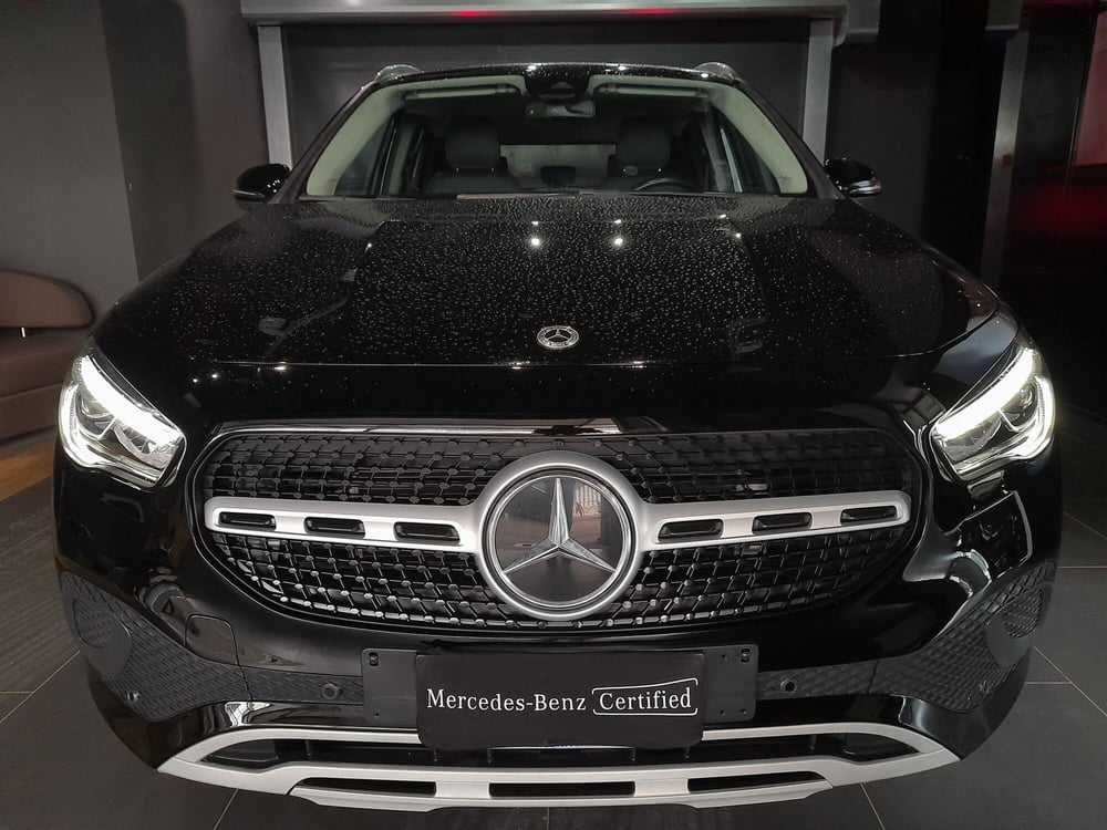 Mercedes-Benz GLA SUV usata a Napoli (2)