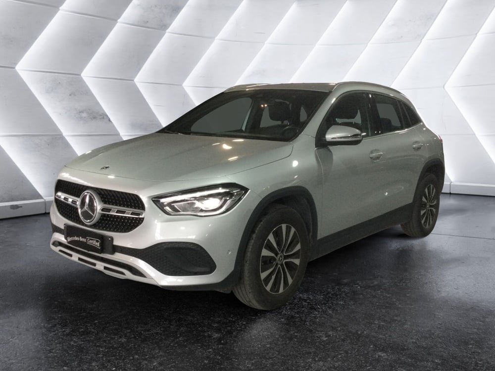 Mercedes-Benz GLA SUV usata a Caserta