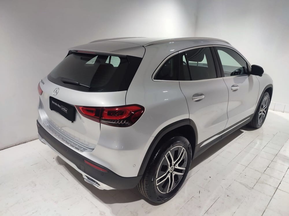 Mercedes-Benz GLA SUV usata a Napoli (3)