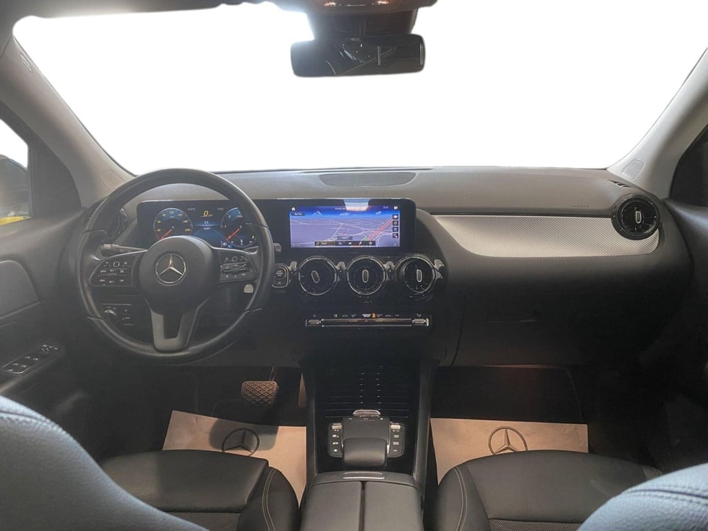 Mercedes-Benz GLA SUV usata a Napoli (11)