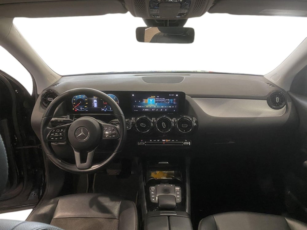 Mercedes-Benz GLA SUV usata a Napoli (11)