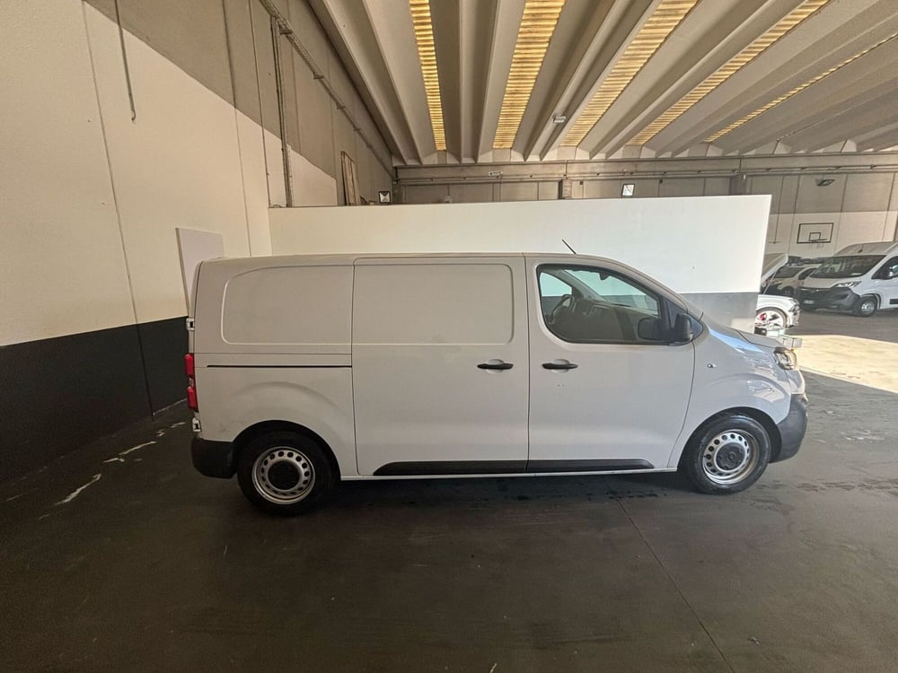 Opel Vivaro Furgone usata a Milano (5)