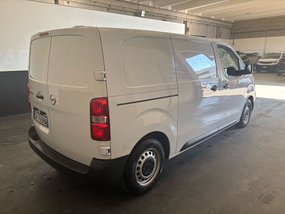 Opel Vivaro Furgone usata a Milano (8)