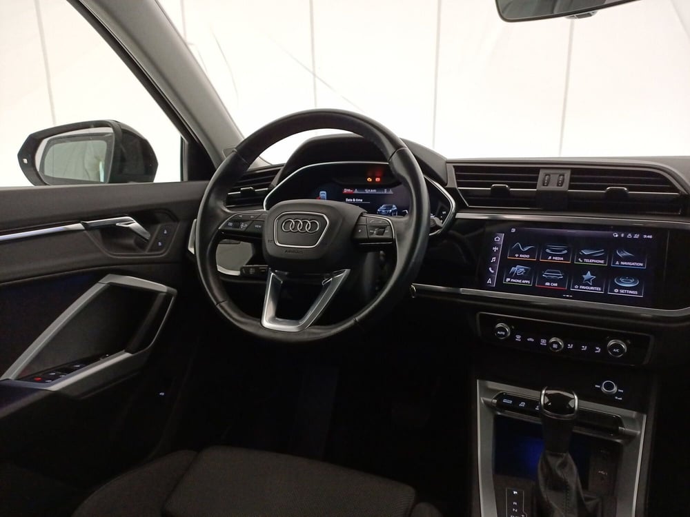 Audi Q3 Sportback usata a Bari (9)