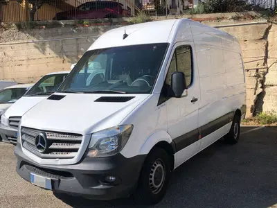 Mercedes-Benz Sprinter F37/35 316 CDI TN Furgone Executive del 2017 usata a Messina
