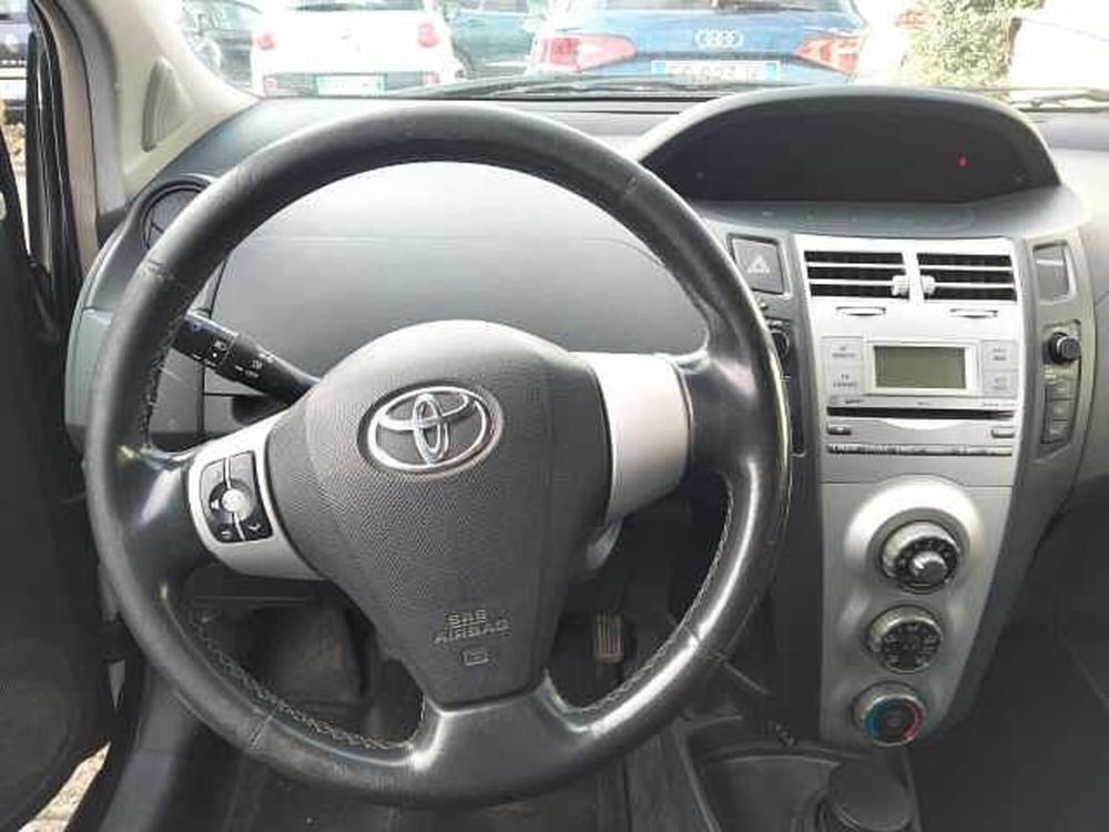 Toyota Yaris usata a Roma (14)