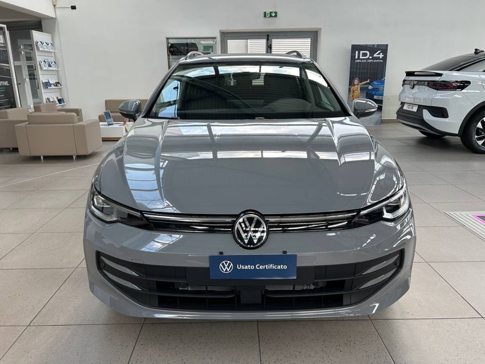 Volkswagen Golf Variant nuova a Benevento (2)