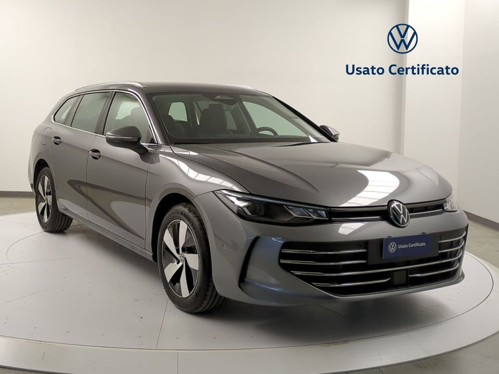 Volkswagen Passat nuova a Avellino