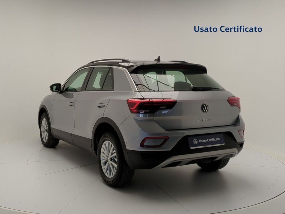 Volkswagen T-Roc nuova a Avellino (5)