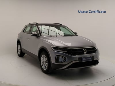 Volkswagen T-Roc 2.0 tdi Life 150cv dsg del 2023 usata a Pratola Serra