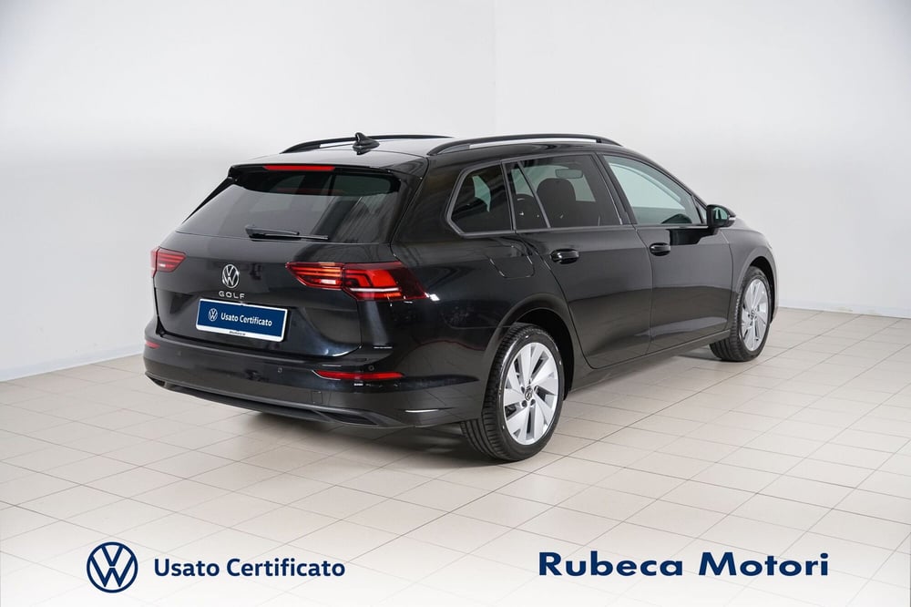 Volkswagen Golf Variant nuova a Perugia (4)