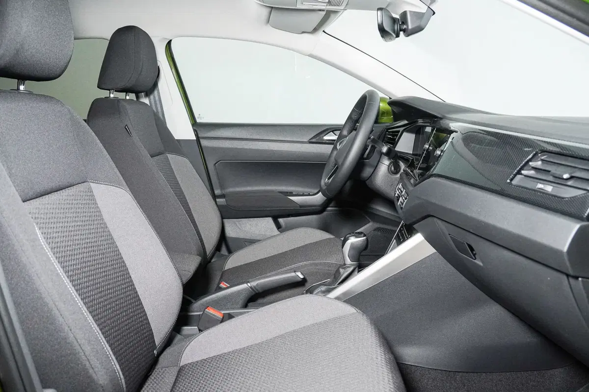 Volkswagen Taigo nuova a Perugia (11)