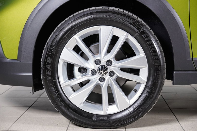 Volkswagen Taigo nuova a Perugia (6)