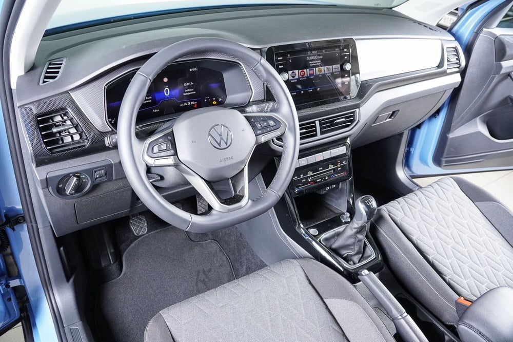 Volkswagen T-Cross nuova a Perugia (15)