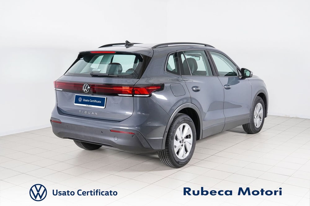 Volkswagen Tiguan nuova a Perugia (4)