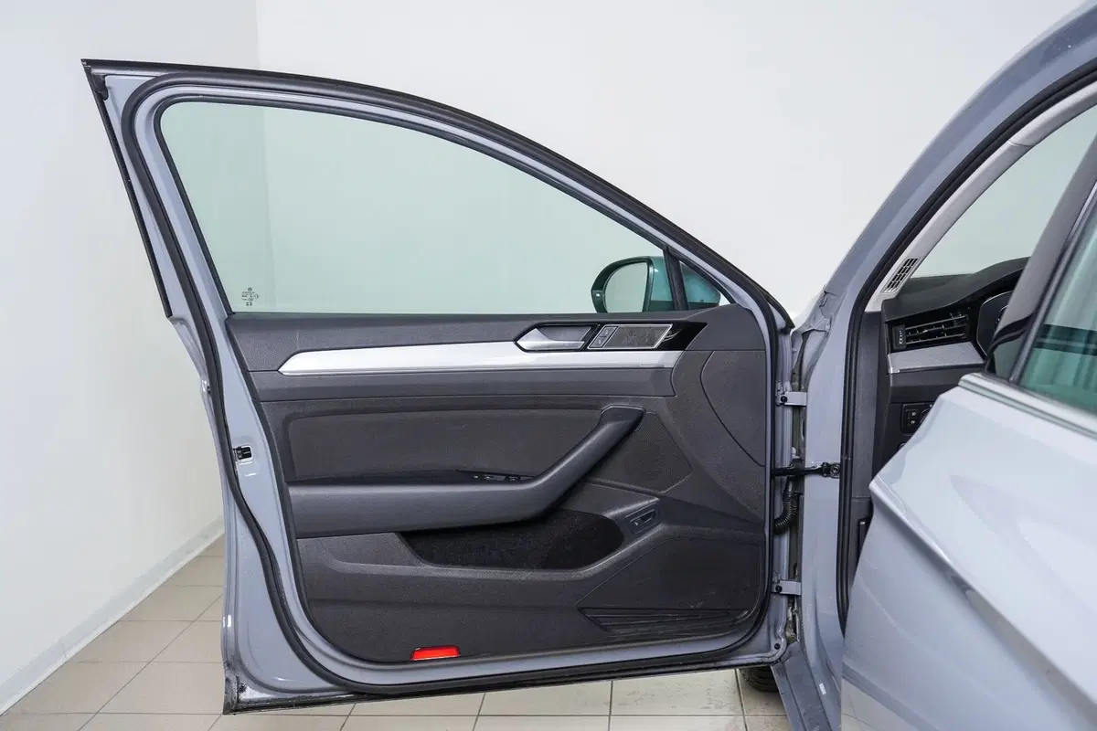 Volkswagen Passat Variant usata a Perugia (13)