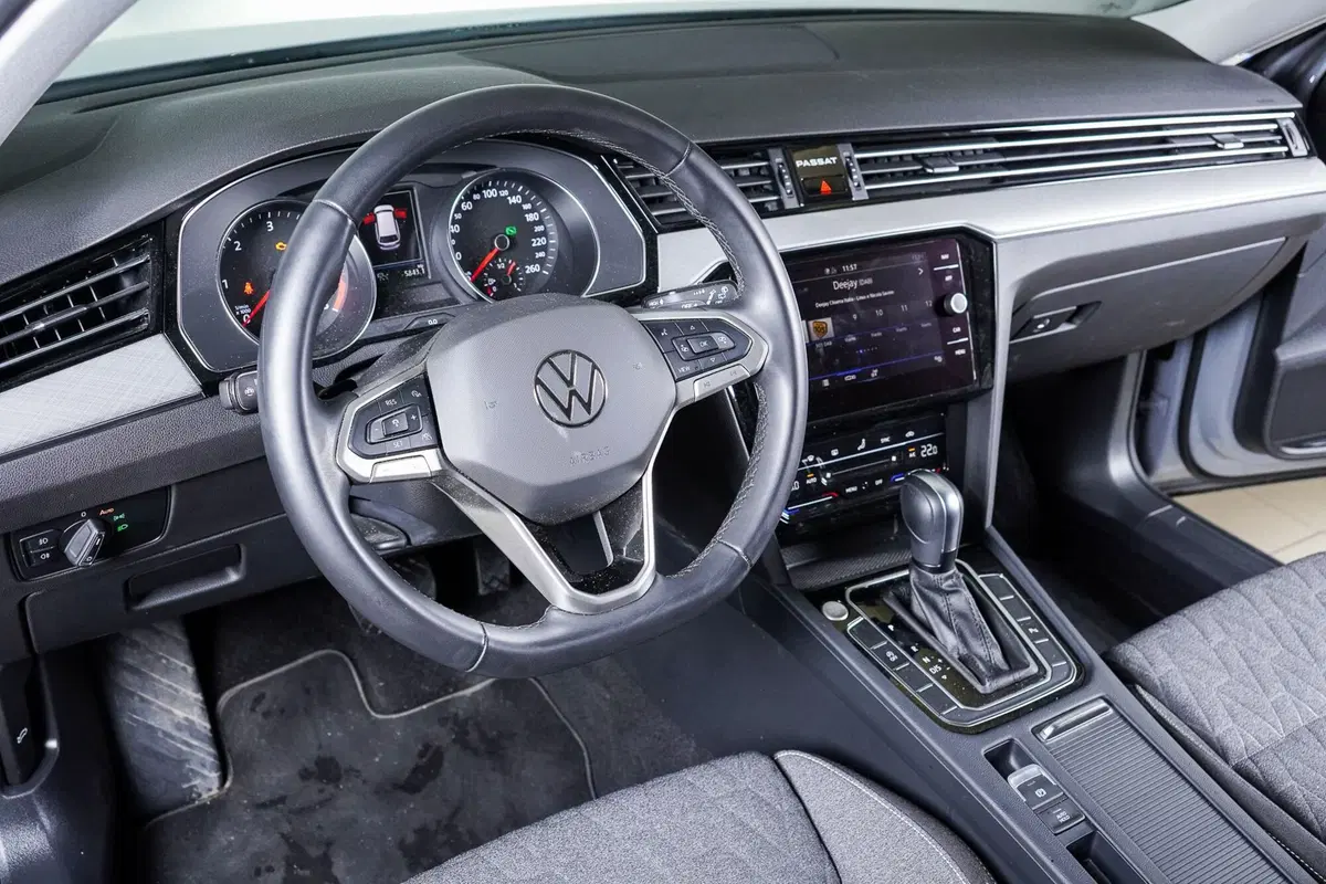 Volkswagen Passat Variant usata a Perugia (14)