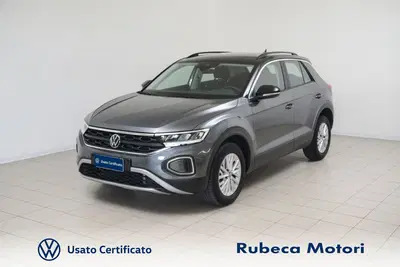 Volkswagen T-Roc 2.0 tdi Life 150cv dsg del 2023 usata a Citta' della Pieve