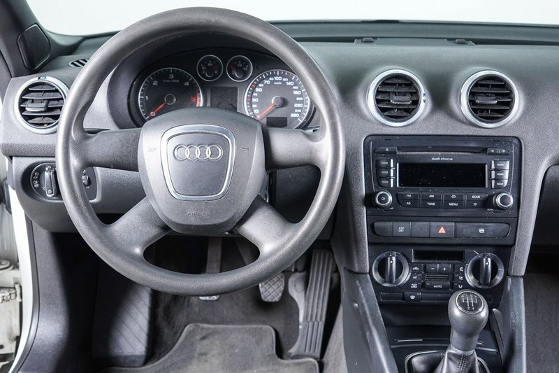 Audi A3 Cabrio usata a Perugia (14)