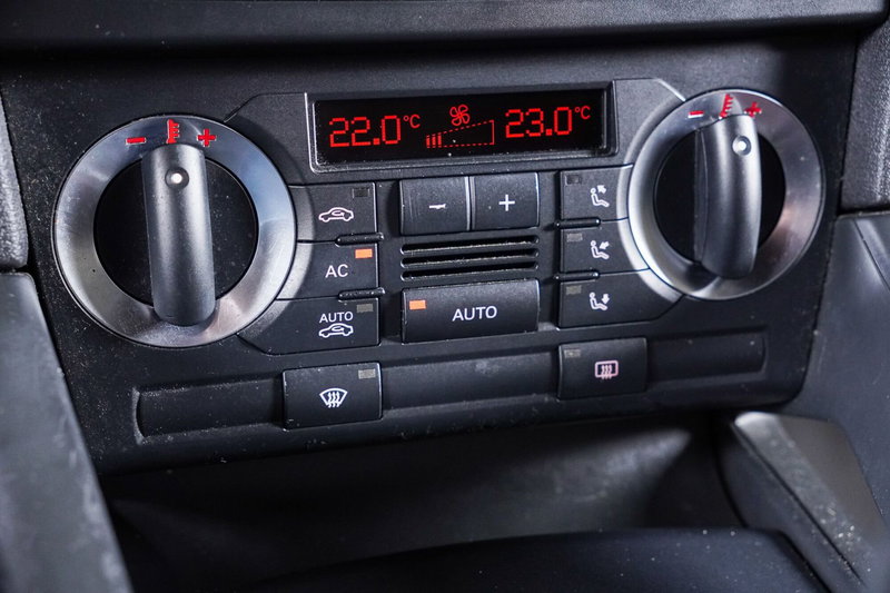 Audi A3 Cabrio usata a Perugia (18)