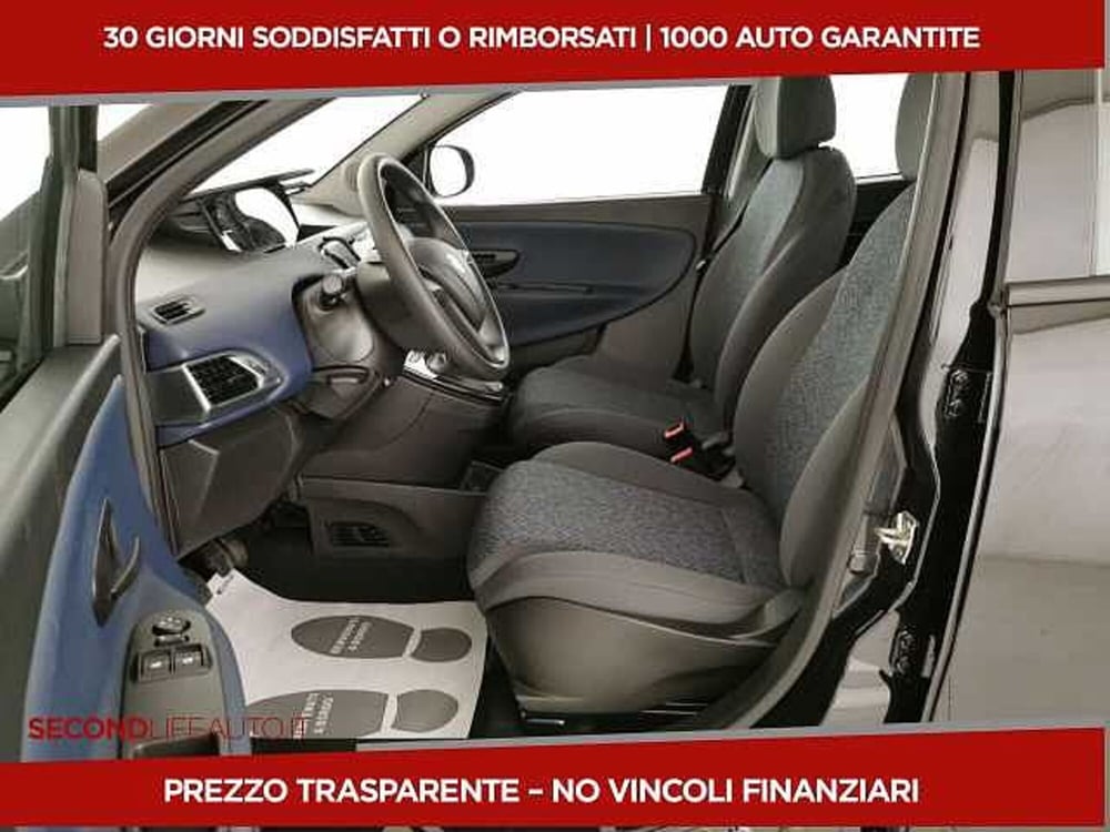 Lancia Ypsilon nuova a Chieti (5)