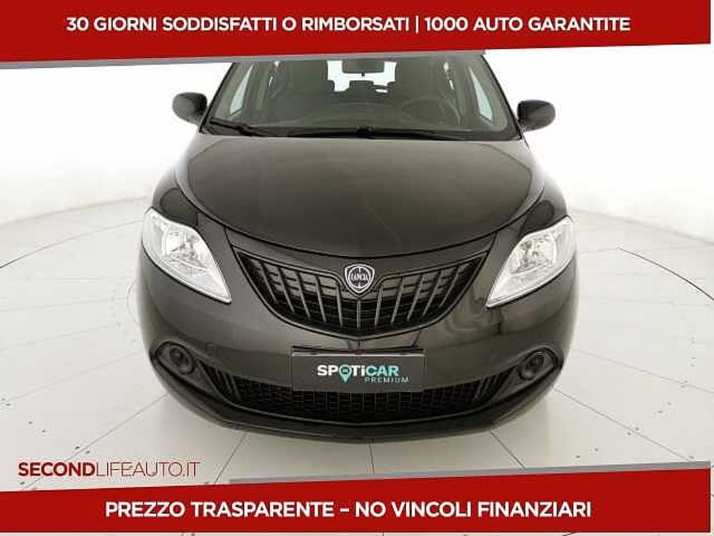 Lancia Ypsilon nuova a Chieti (19)