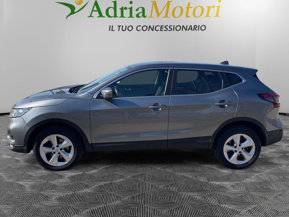 Nissan Qashqai usata a Udine (2)